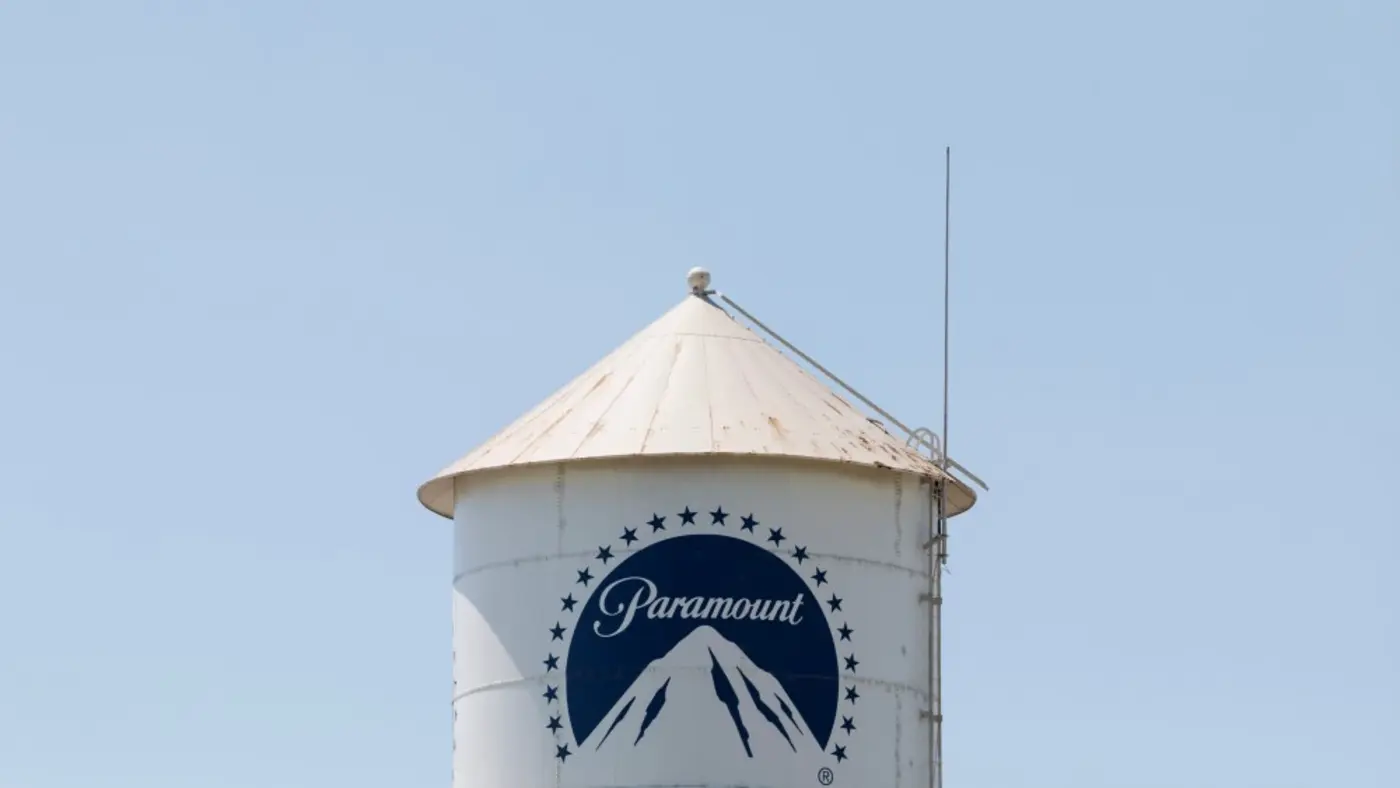 judge orders pause to paramountwarner bros merger as states argue antitrust law