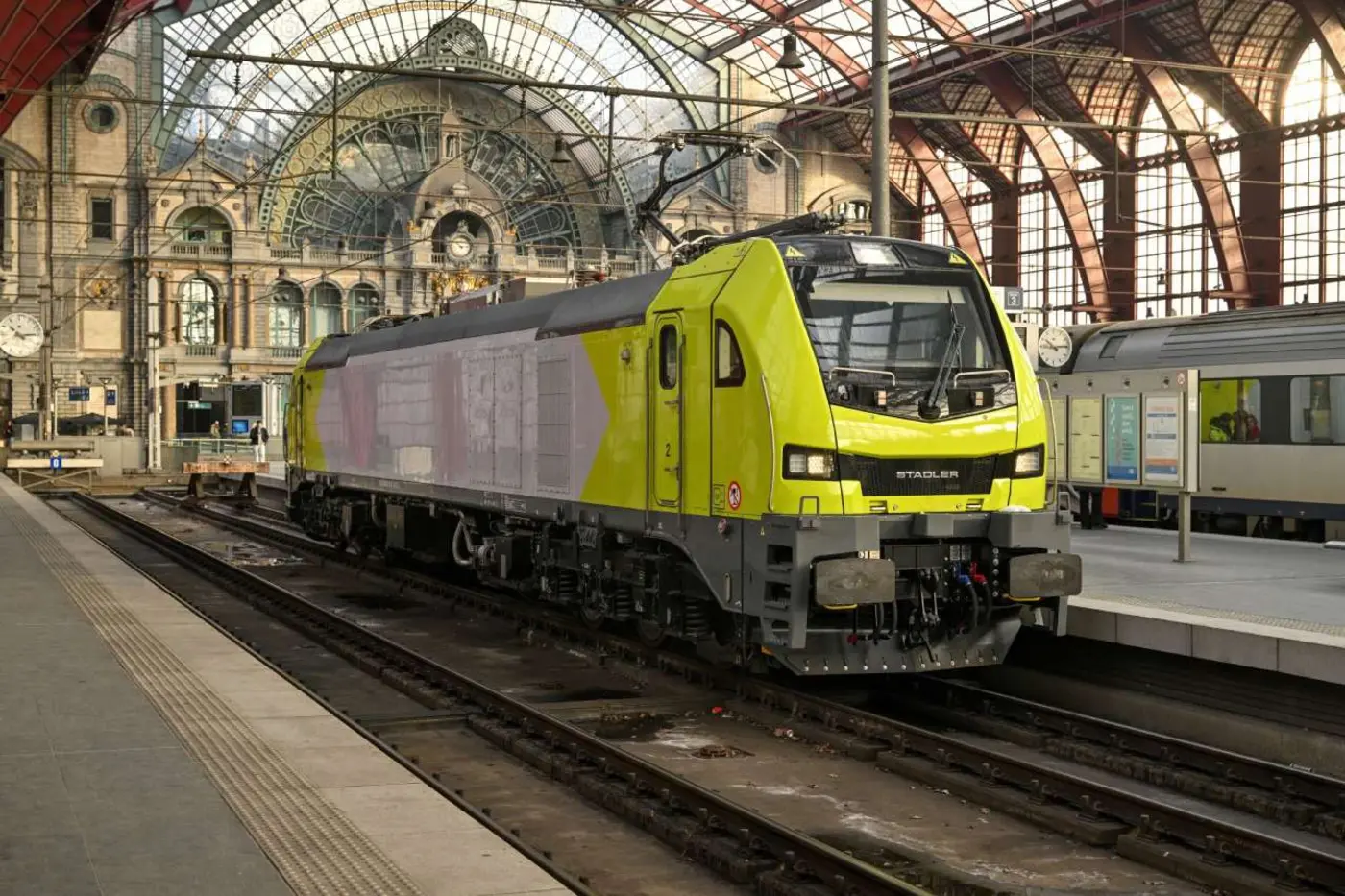 euro6000 locomotives approved to run in belgium and luxembourg