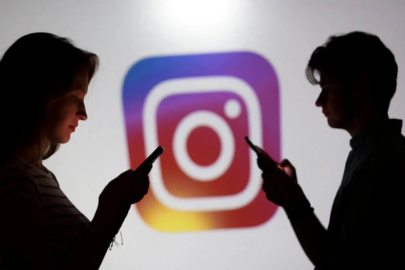 french parliament approves social media ban for under15s a first in the eu