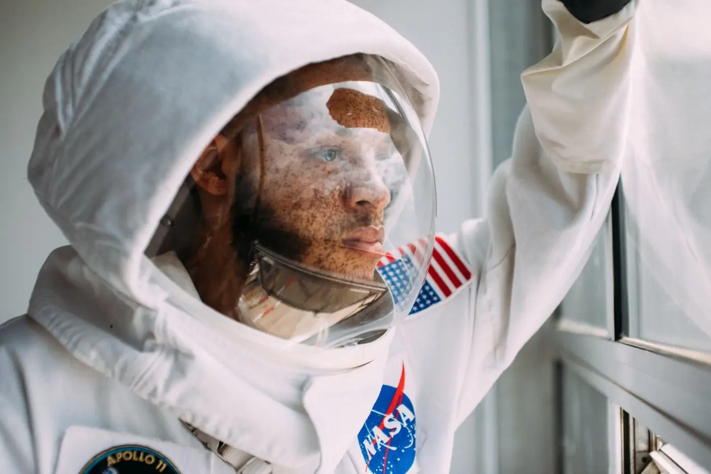 astronauts describe persistent x27observerx27 sensation after 6 month missions