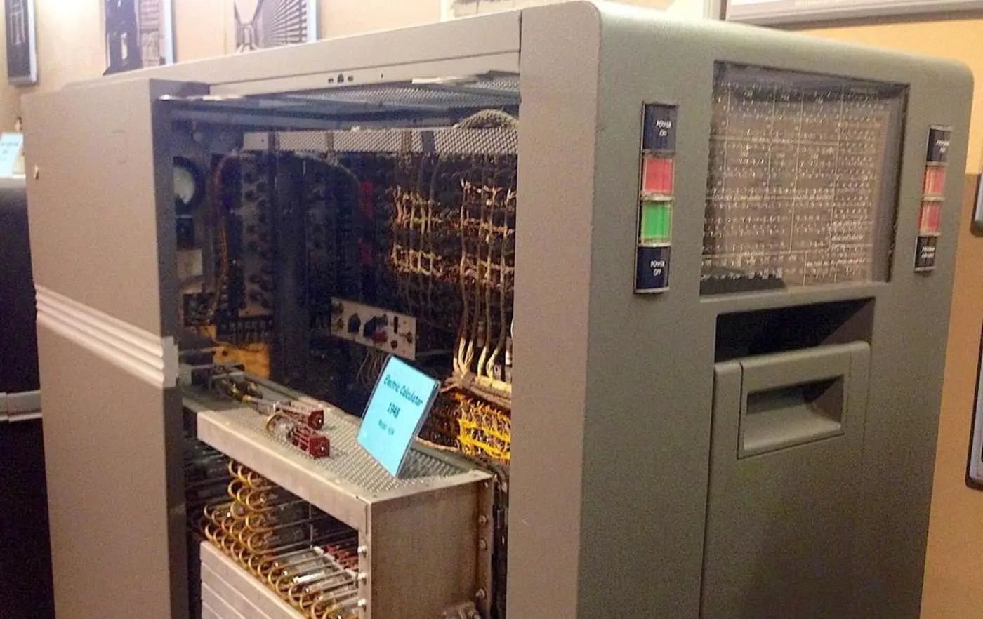 energizing a vacuumtube flipflop module from a 1948 ibm system