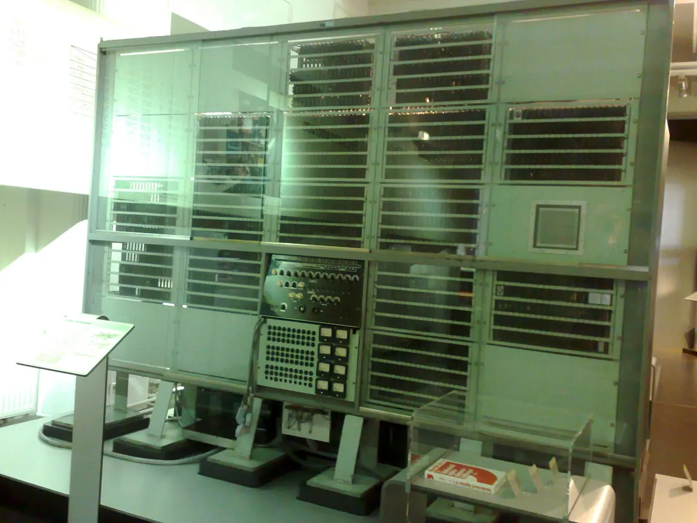 mailfterl early transistorized computer