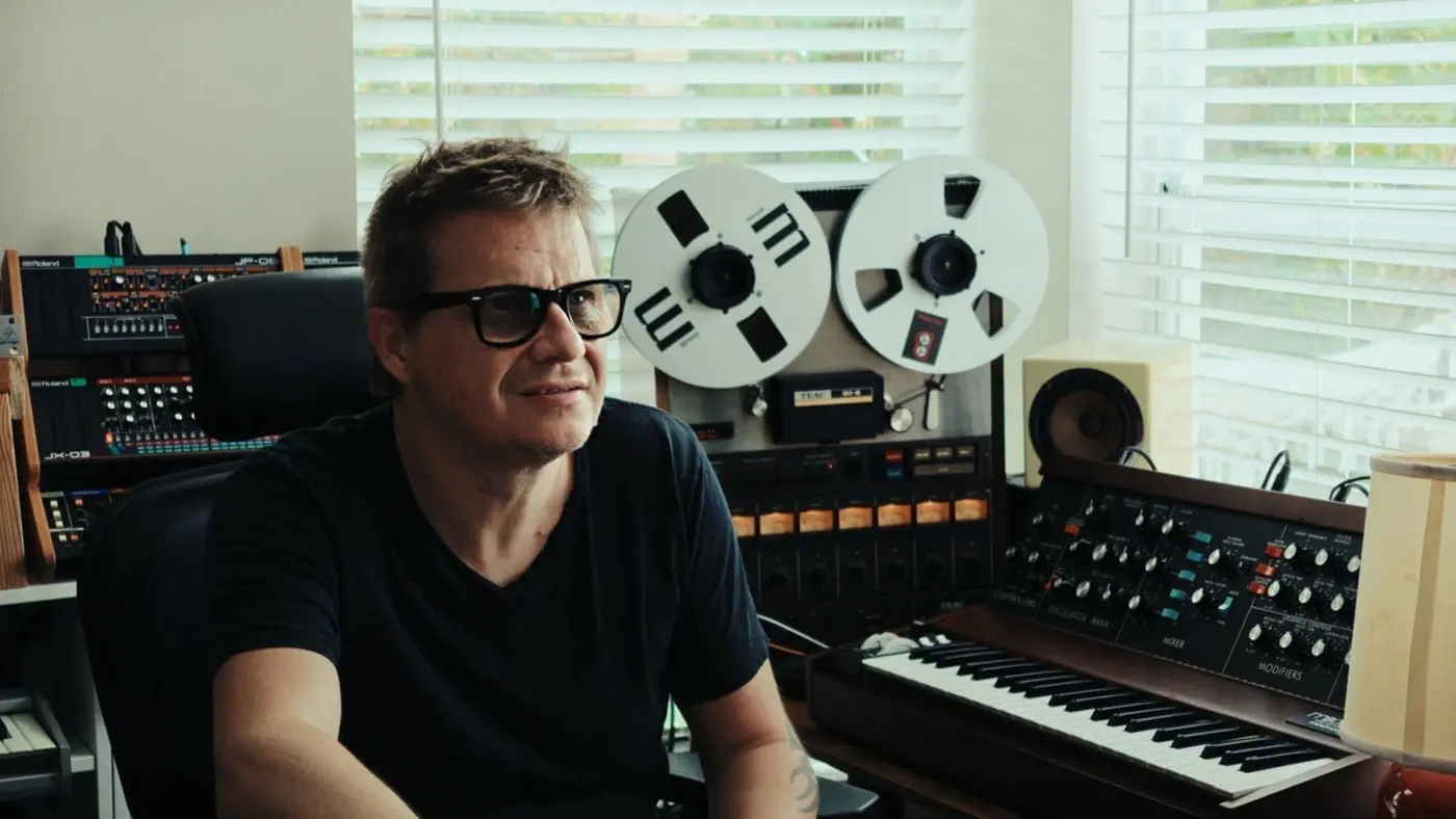 what is analog electronic music and why does it sound so different