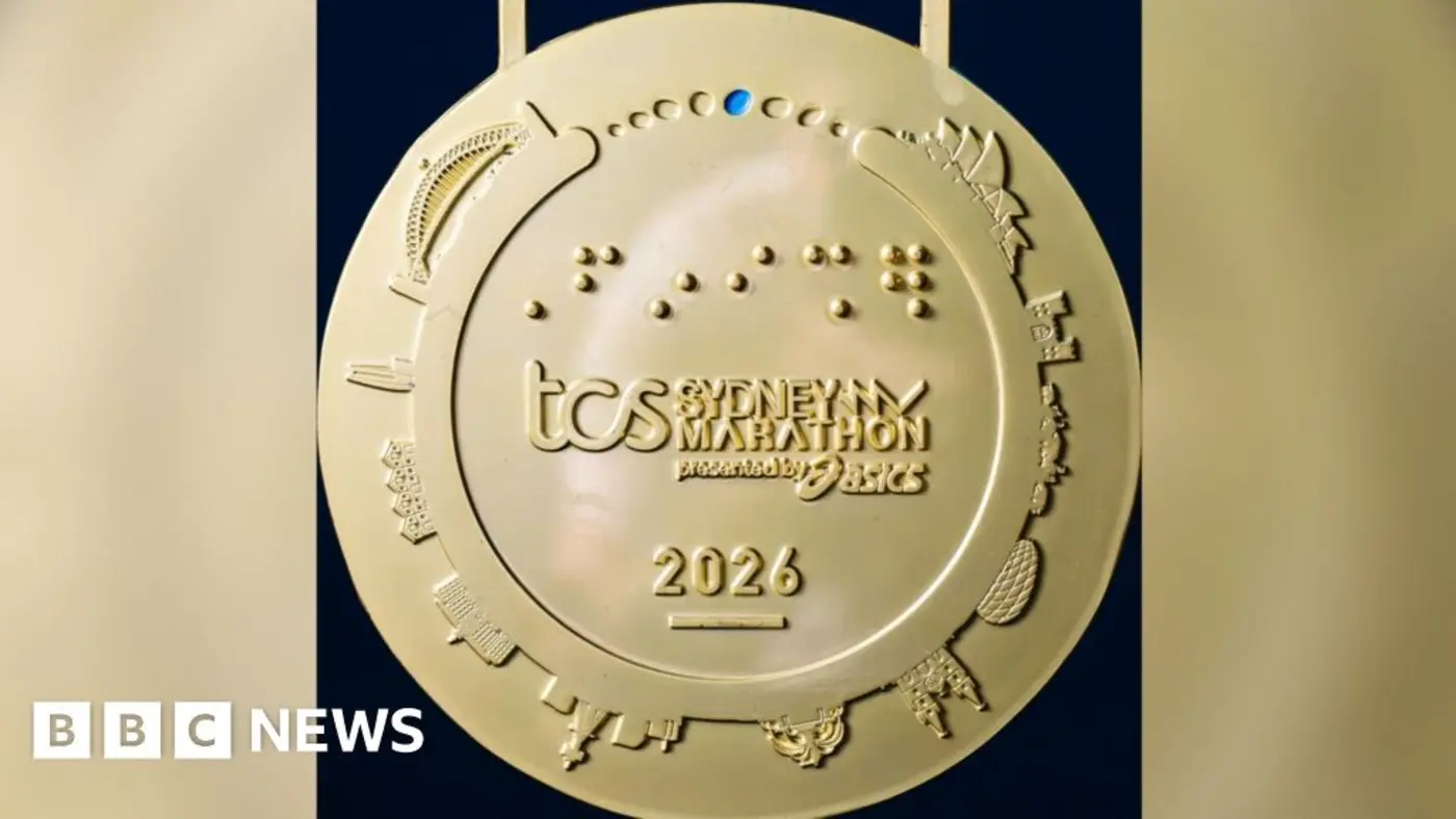 sydney marathon medal mistakenly depicts munich stadium