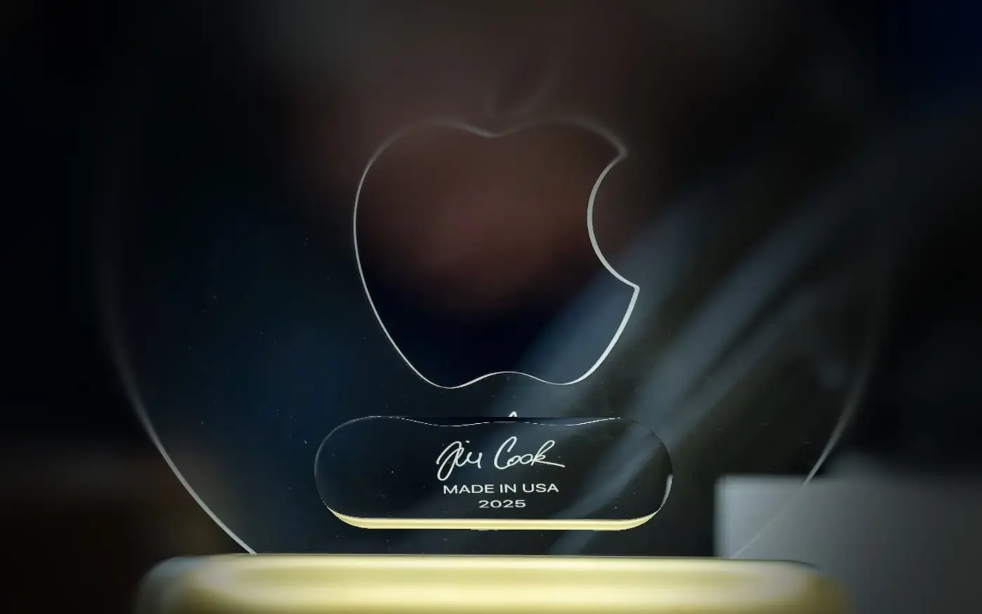 tim cook sold out steve jobs