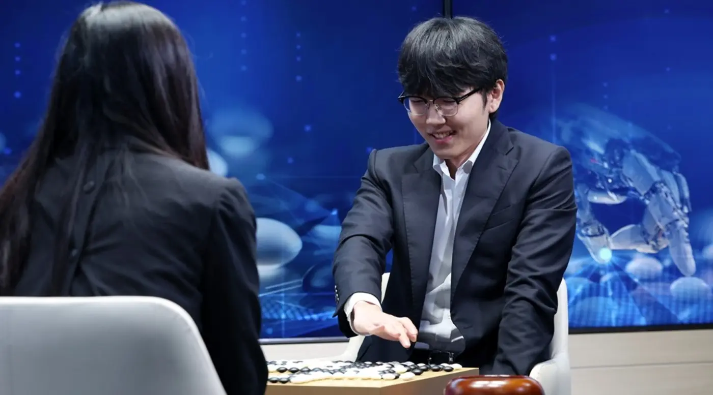go grandmaster shin defeats ai katago with a twostone handicap