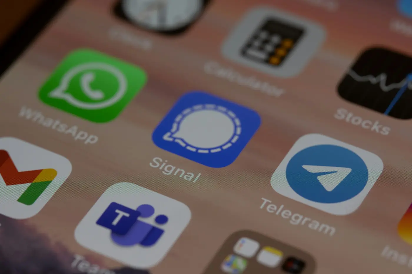 signal enables phone numberless registration in beta