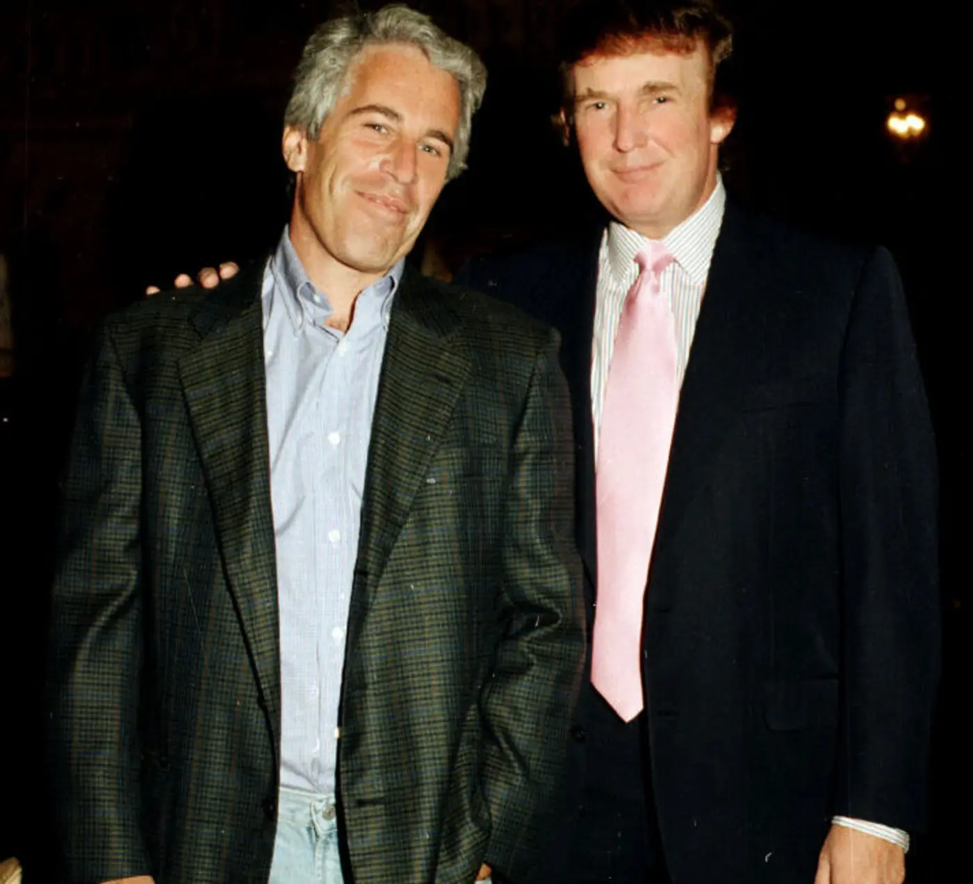 epstein had cache of child sex pics victims sue to find out whox27s in them