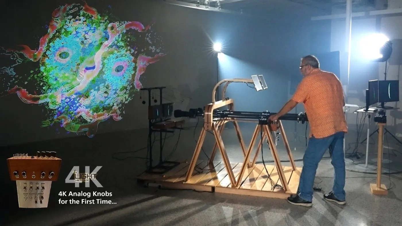 4k analog video feedback fractal device