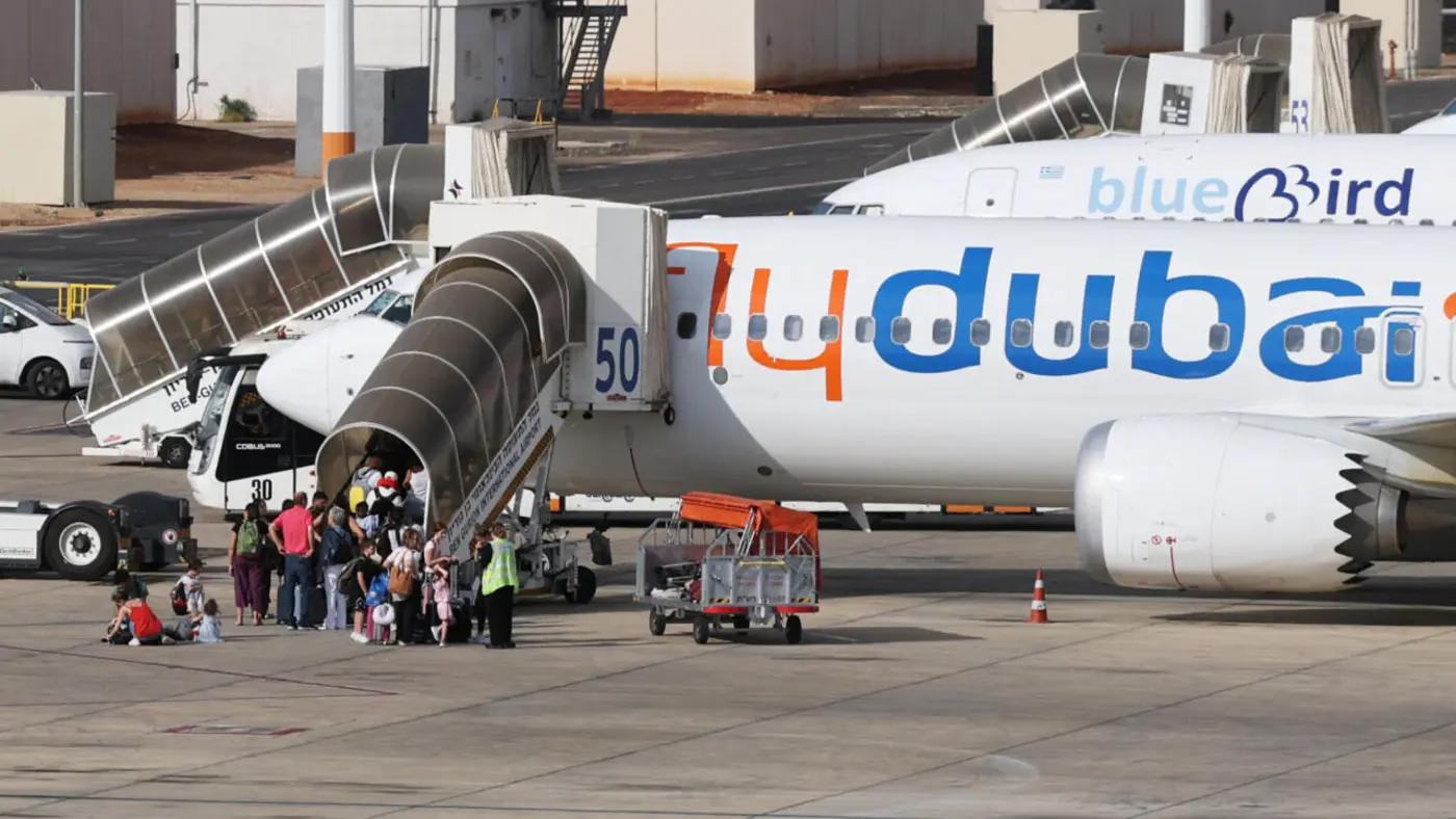 copilot on flydubai flight was banned from flying by oman for extremist views