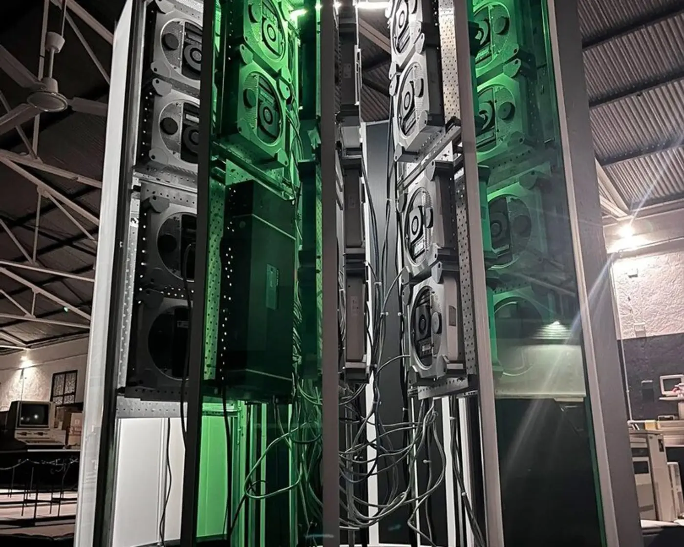 a cray1 supercomputer replica from 30 quotobsoletequot mac minis