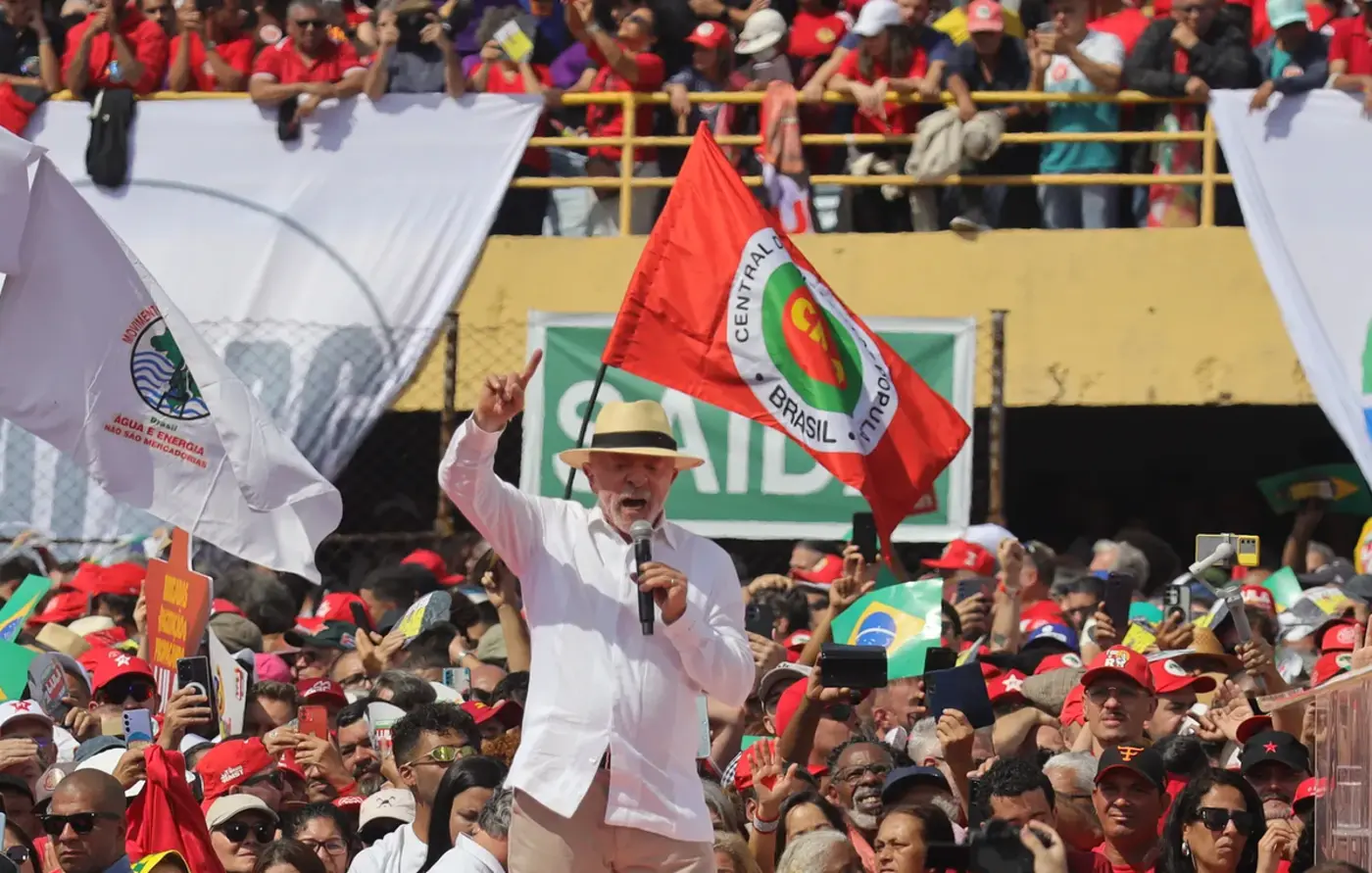 meta censors over 1080 prolula accounts during brazilian presidential election