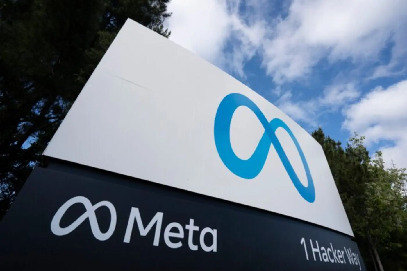 business accounts will consent to meta scraping their websites starting oct 30