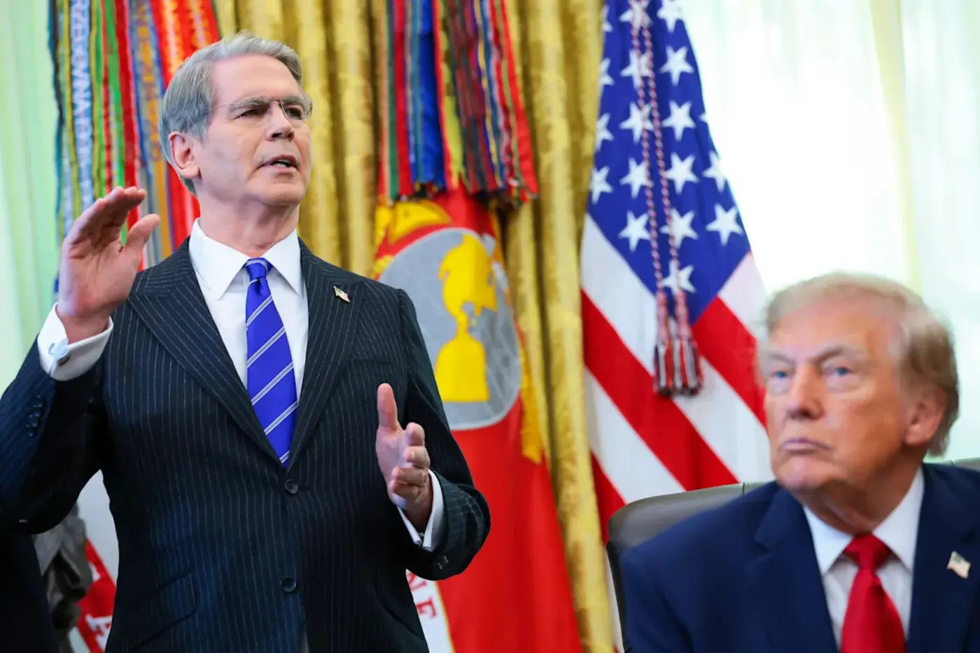 us federal budget deficit jumps 12 in one year to nearly 2 trillion