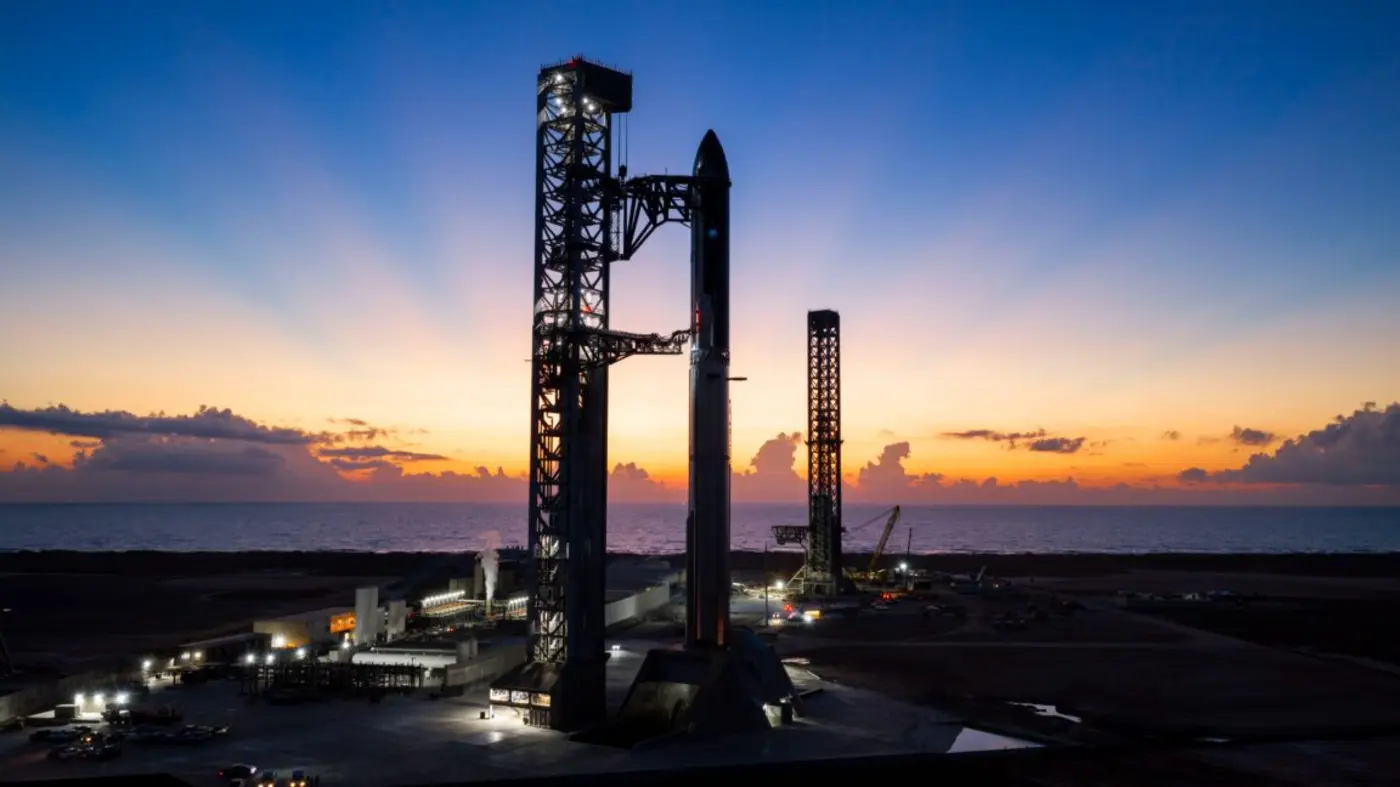latest estimate for starship launches required to support a moon landing 22