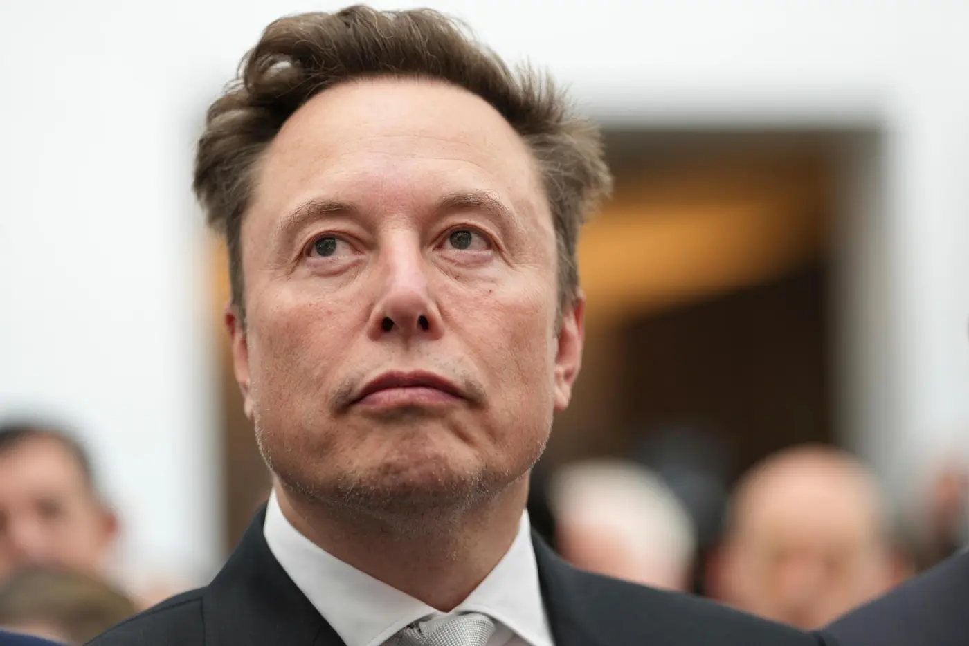 elon musk says he was behind restricting ukrainex27s starlink speed