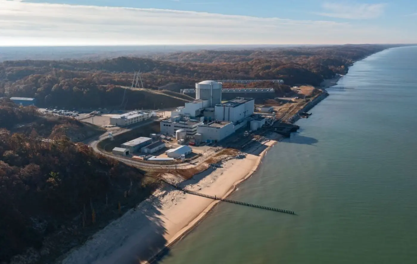 the reactor meant to showcase nuclearx27s comeback keeps hitting problems