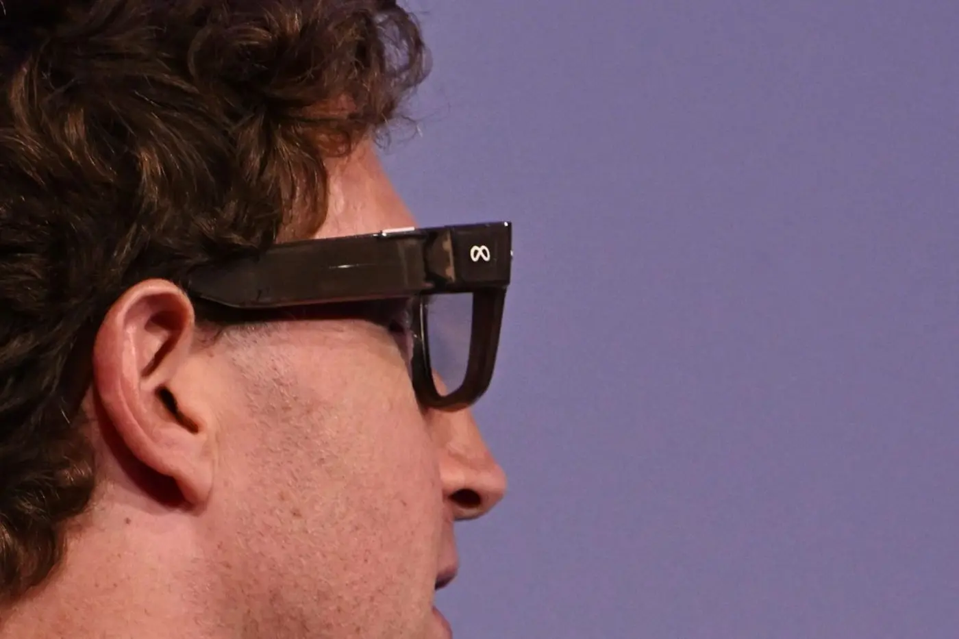 senators demand meta answer for x27pervert glassesx27